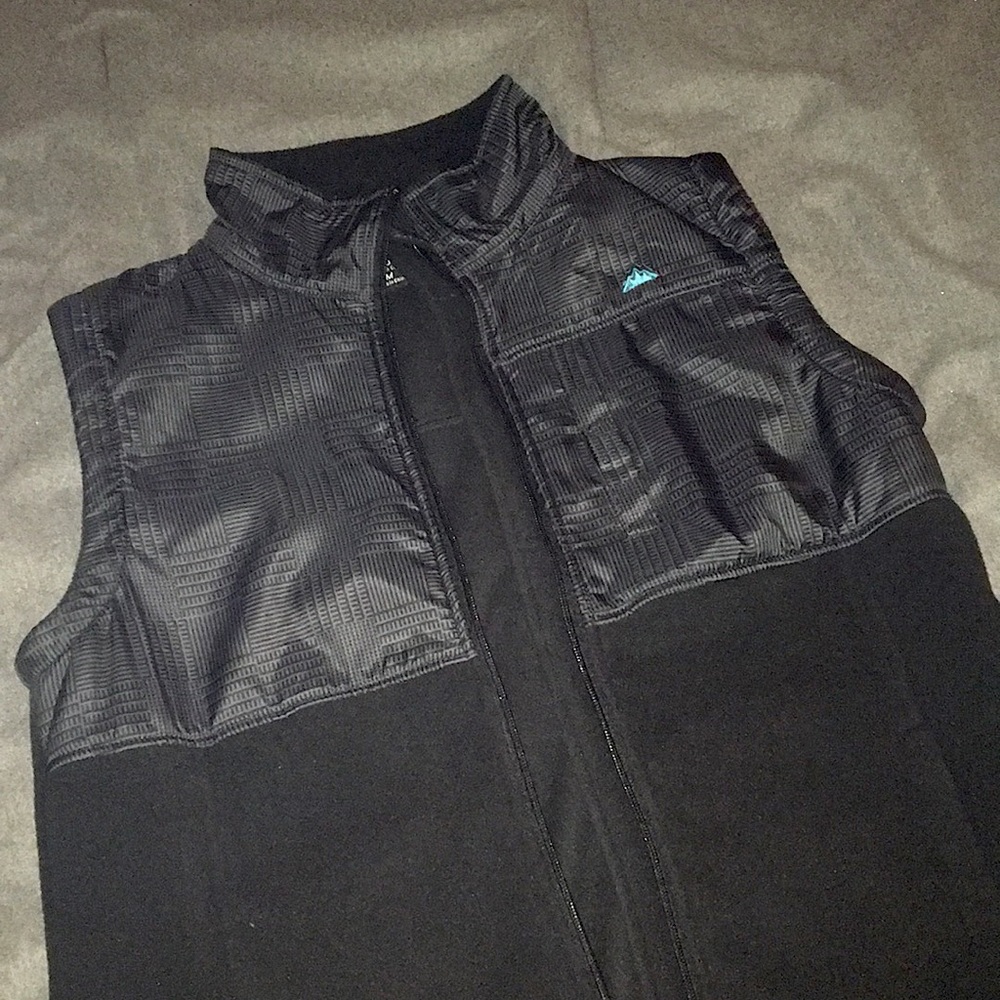 Black Snozu Sleeveless Jacket